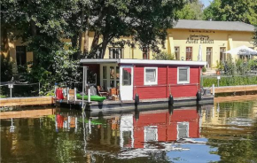 Nice ship-boat in Havelsee with 1 Bedrooms